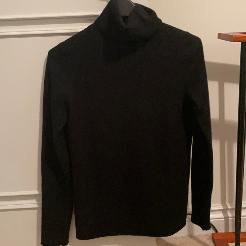 J Crew Black Turtle Neck - CASHMERE